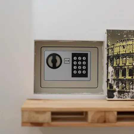 Vintage Loft - Free Private Parking - Metro - Tram - Ac