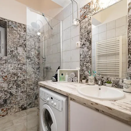 Vintage Loft - Free Private Parking - Metro - Tram - Ac Lägenhet Budapest